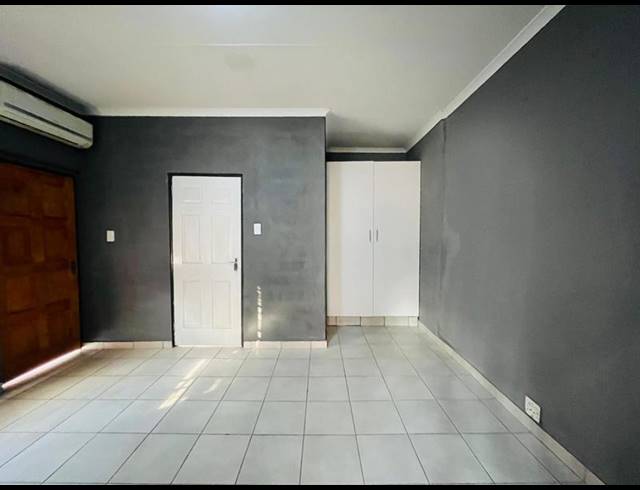 1 BEDROOM PROPERTY TO RENT IN PRIMROSE